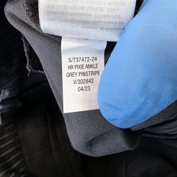 Old Navy Pants Womens Size 10 Gray Pinstripe High Rise Pixie Skinny Ankle Dress - Picture 12 of 12